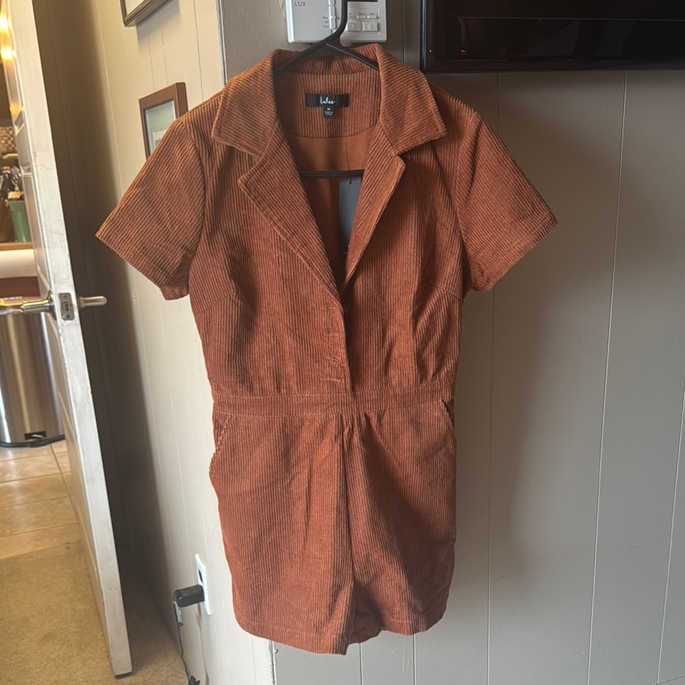Lulu's Brown Tailored Jumpsuit with Collar